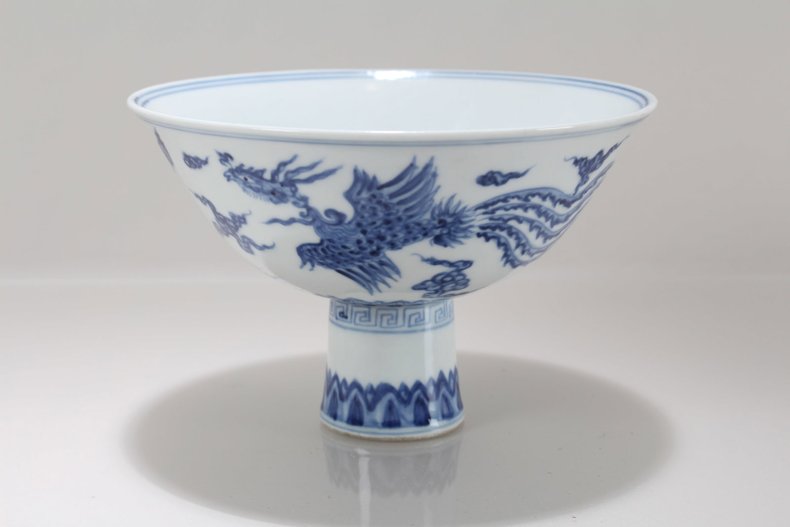 A Chinese Blue and White Phoenix-framing Porcelain Bowl: A Chinese Blue and White Phoenix-framing Porcelain Bowl