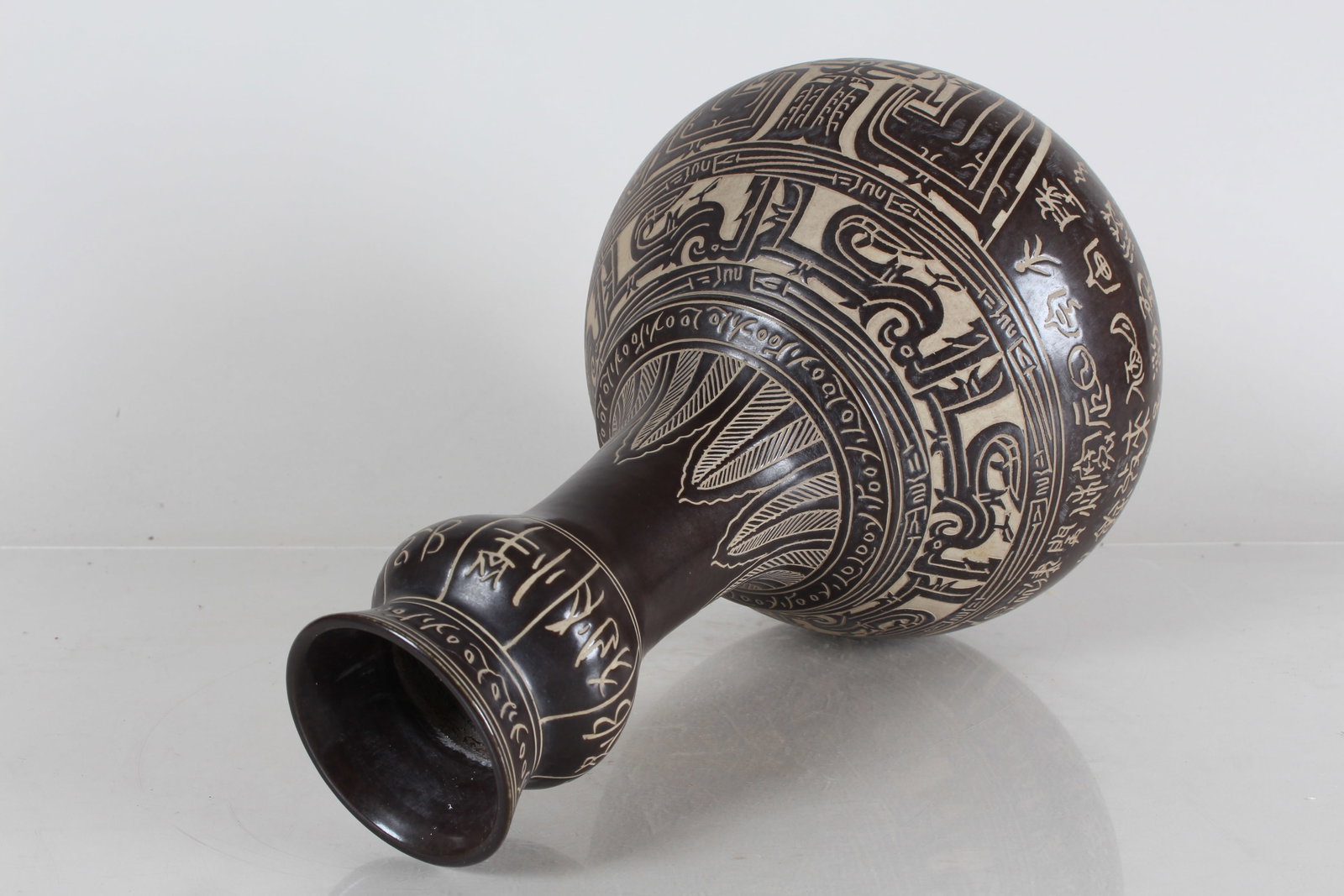 A Chinese Ancient-framing Black-coding Porcelain Fortune Vase - 5