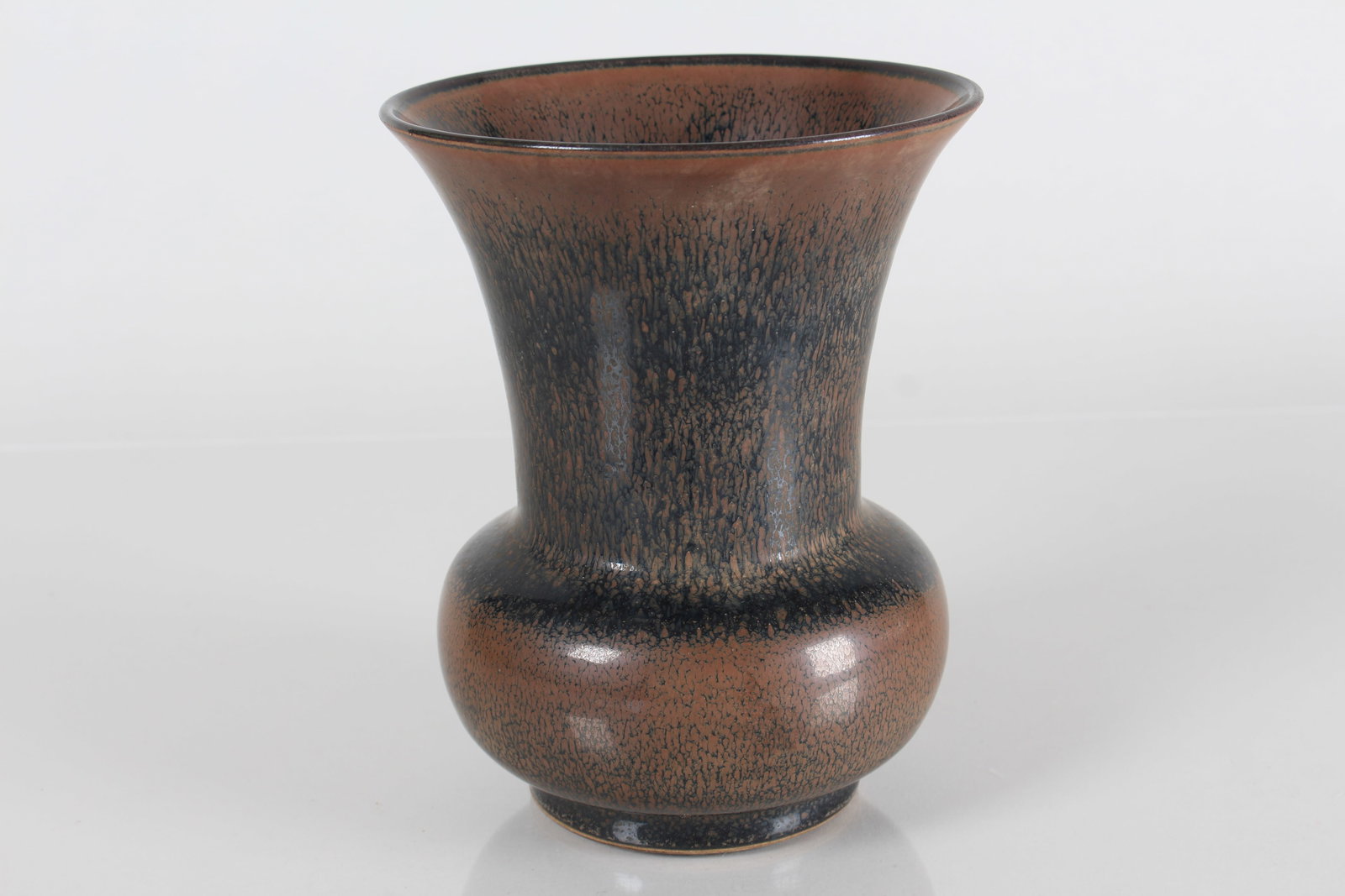 A Chinese Porcelain Fortune Vase: A Chinese Porcelain Fortune Vase . Height: 6 (inch).