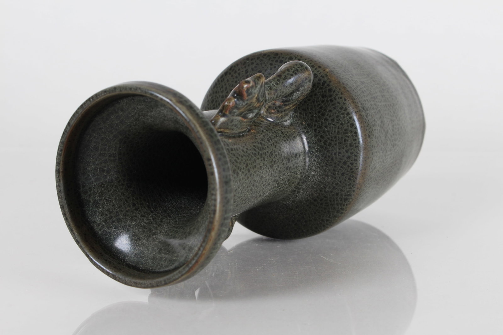 A Chinese Duo-handled Black-coding Porcelain Fortune Vase - 4