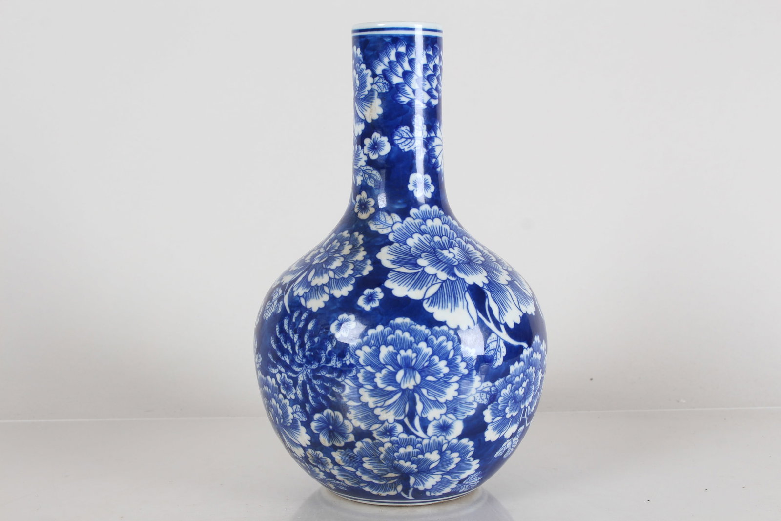 A Chinese Flower-blossom Blue and White Porcelain Fortune Vase (1 of 5)