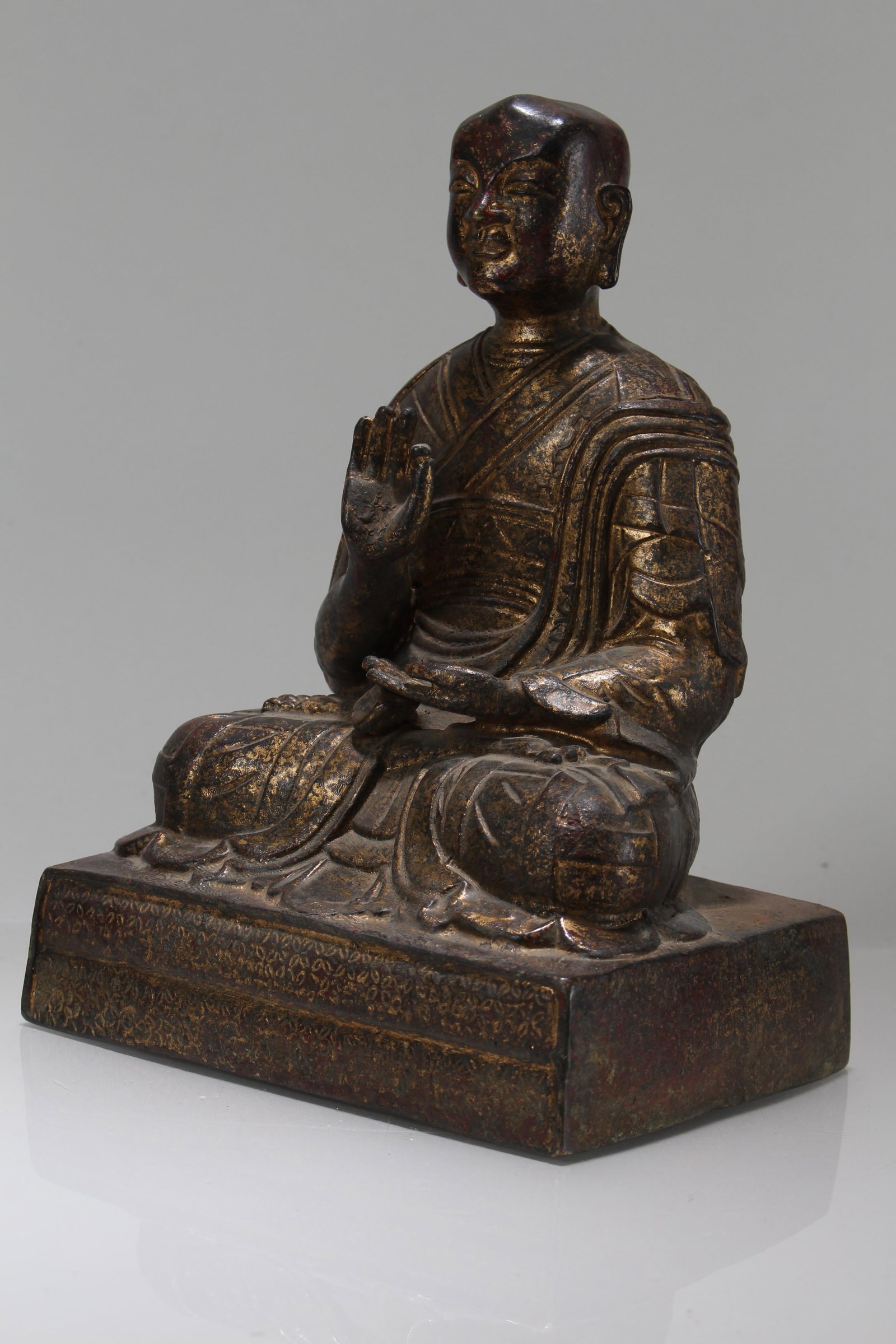 A Chinese Religious Fortune Buddha Statue - 4