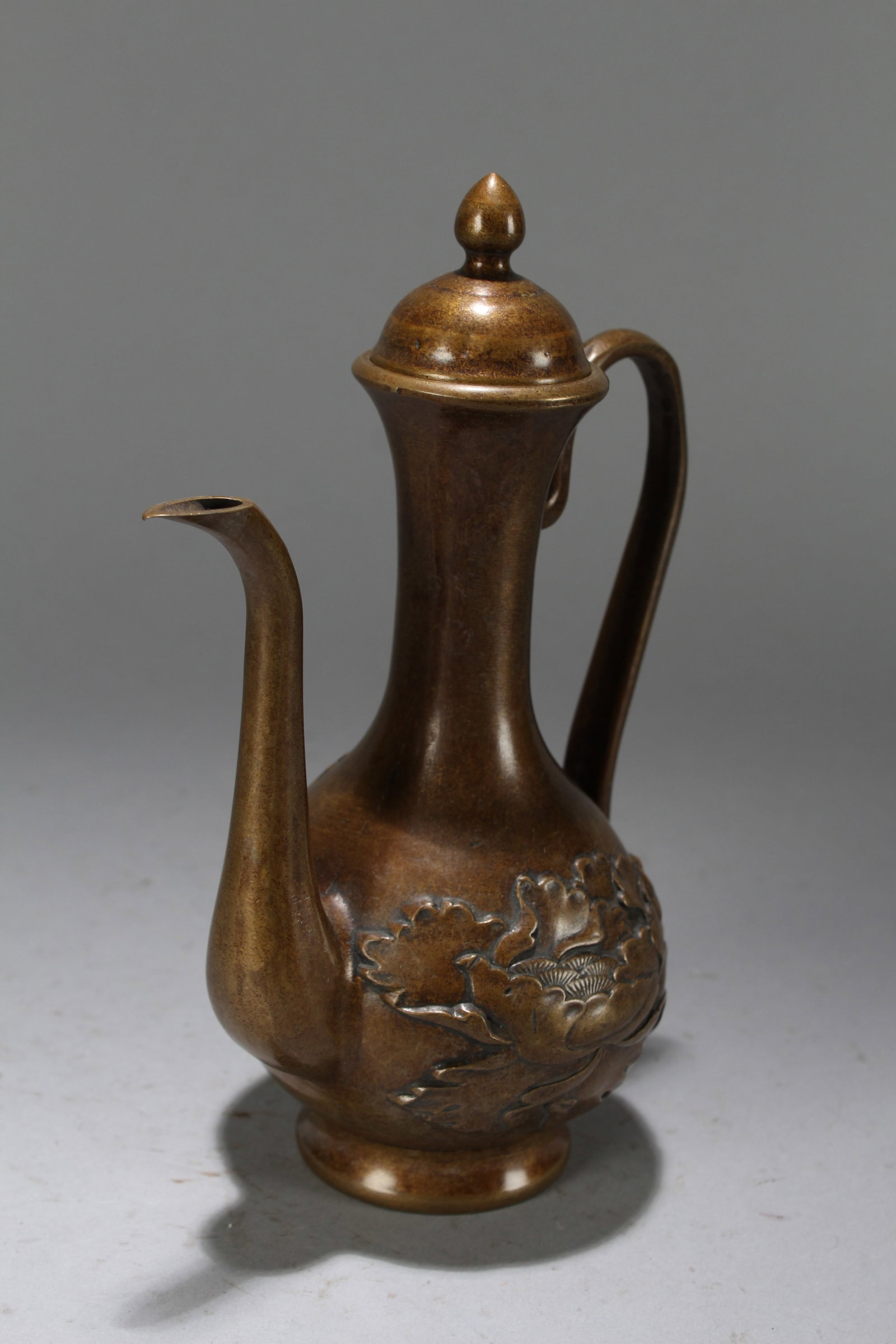 A Chinese Religious Lidded Fortune Ewer - 4