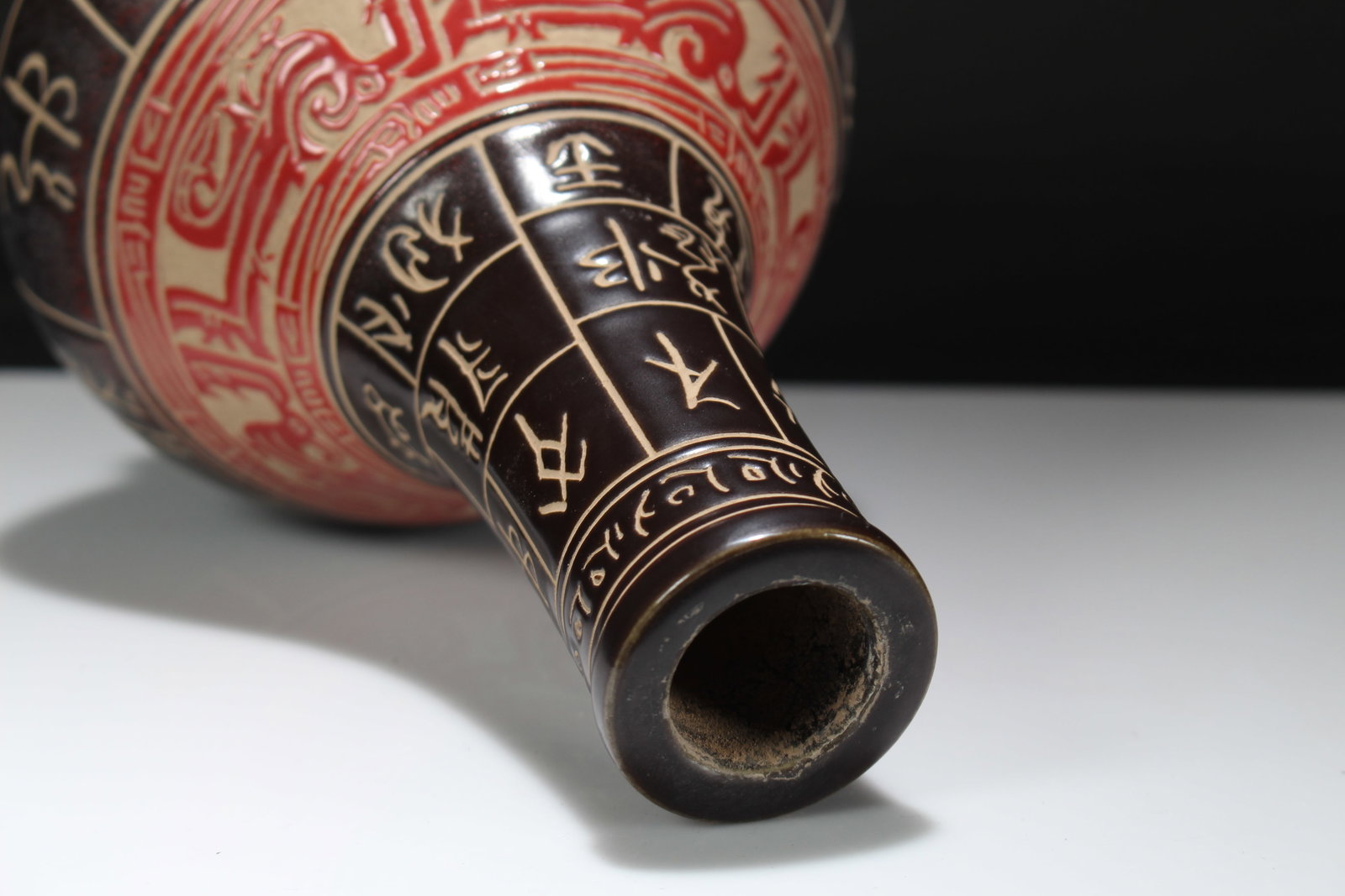 A Chinese Anicent-framing Red-coding Porcelain Fortune Vase - 4