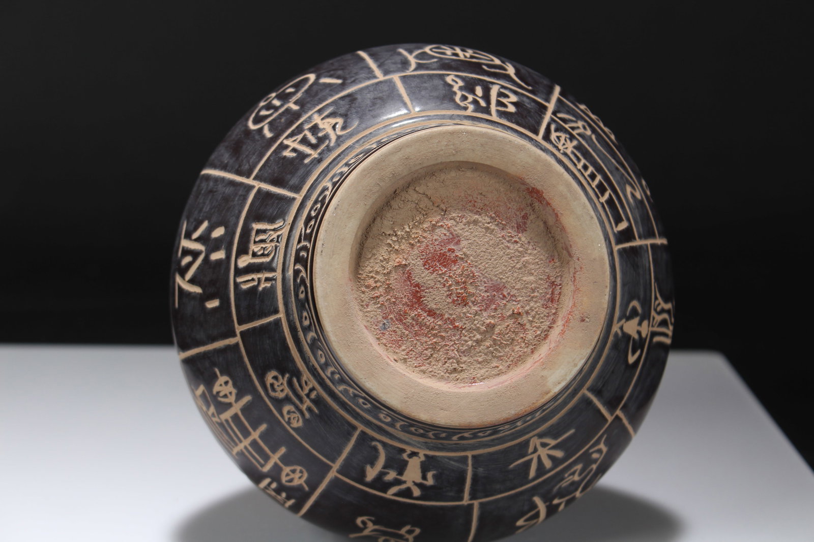 A Chinese Anicent-framing Red-coding Porcelain Fortune Vase - 5