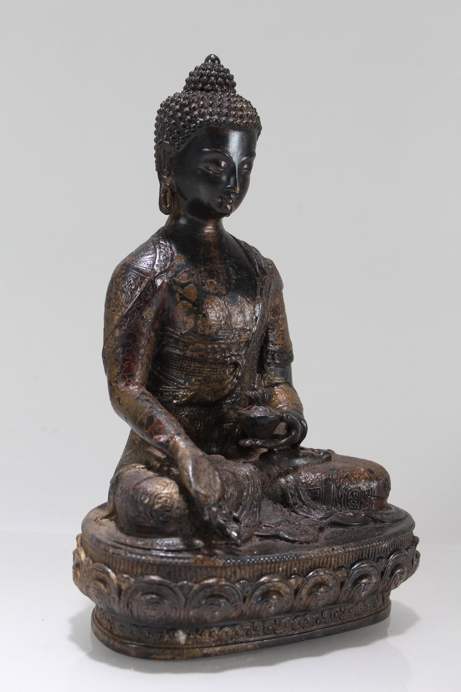A Chinese Religious Fortune Buddha Statue - 2