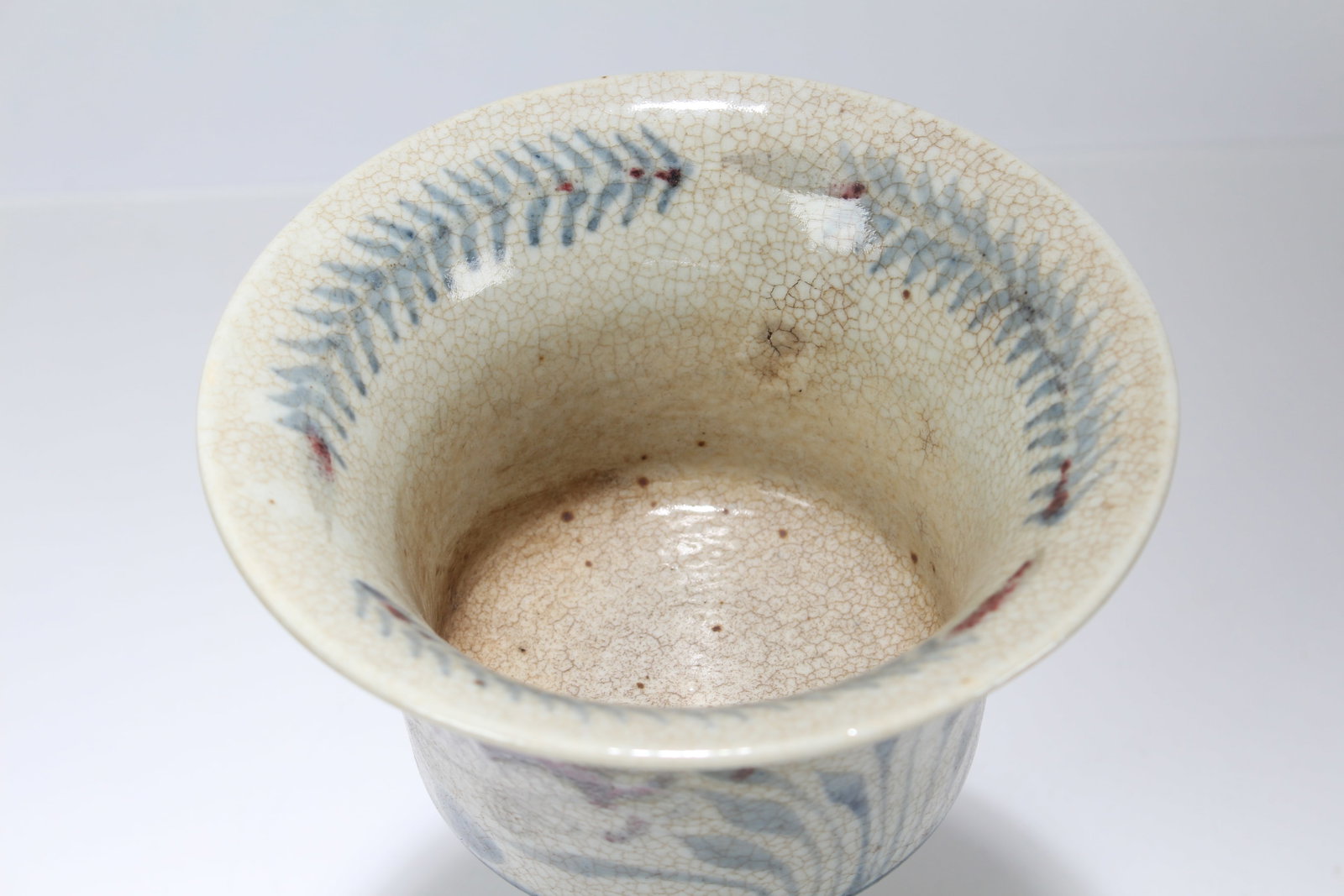 A Chinese Aqua-theme Porcelain Cup - 3