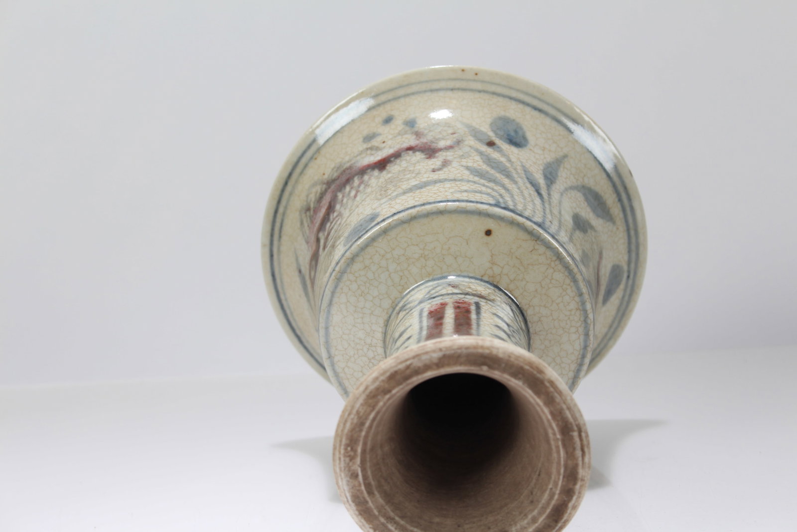 A Chinese Aqua-theme Porcelain Cup - 4