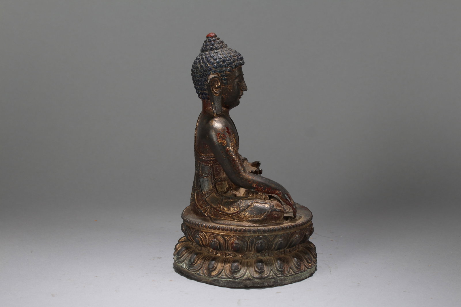 A Chinese Religious Fortune Buddha Statue - 2