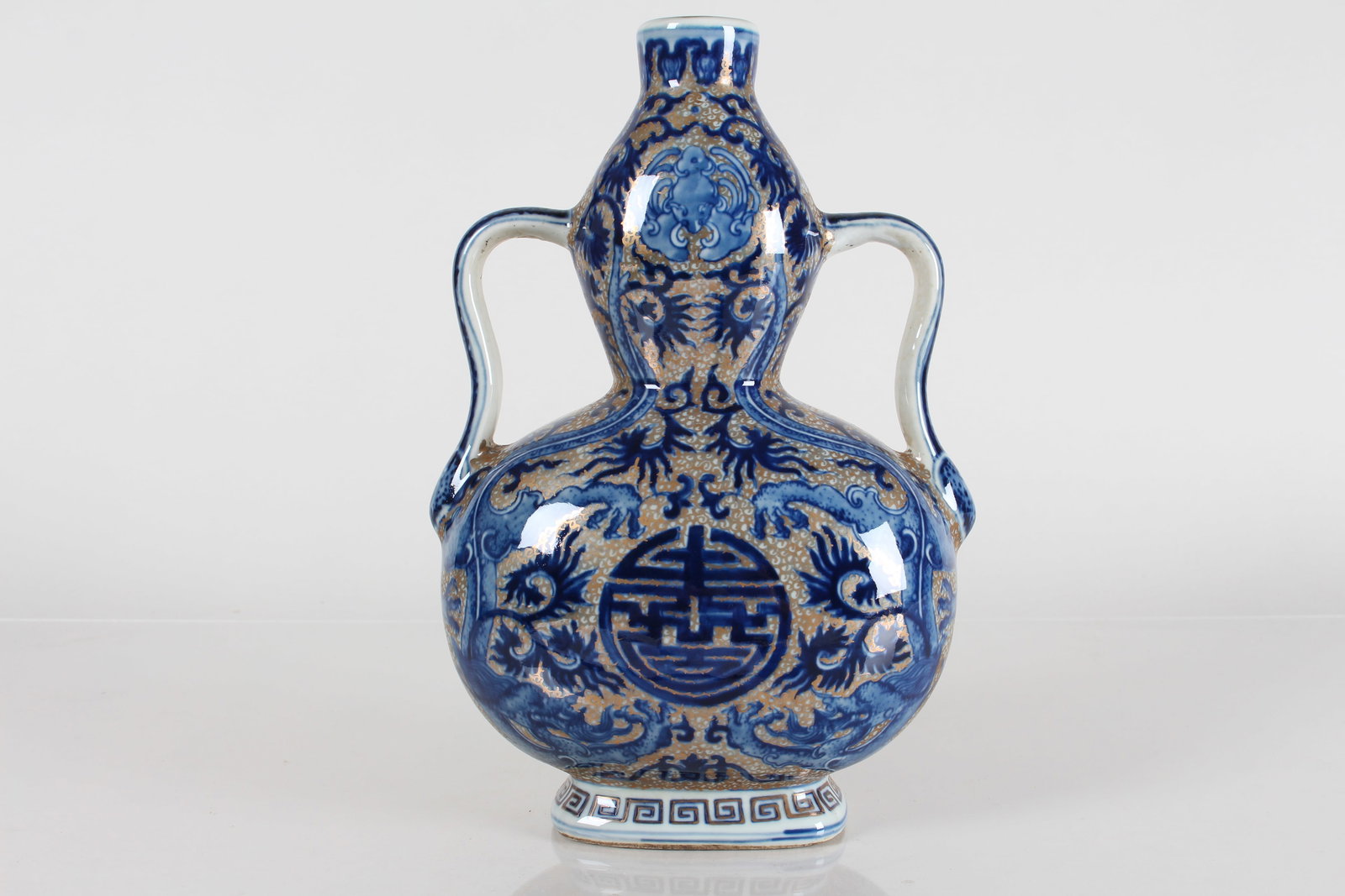 A Chinese Duo-handled Dragon-decorating Fortune Porcelain Vase: A Chinese Duo-handled Dragon-decorating Fortune Porcelain Vase . Height: 9.5 (inch).