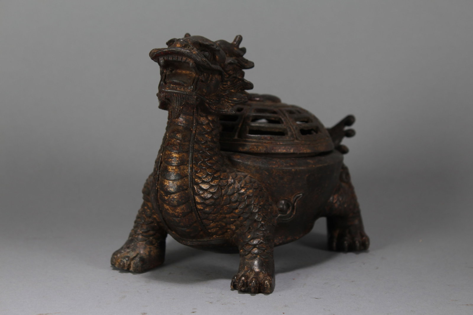 A Chinese Lidded Myth-beast Fortune Statue - 3