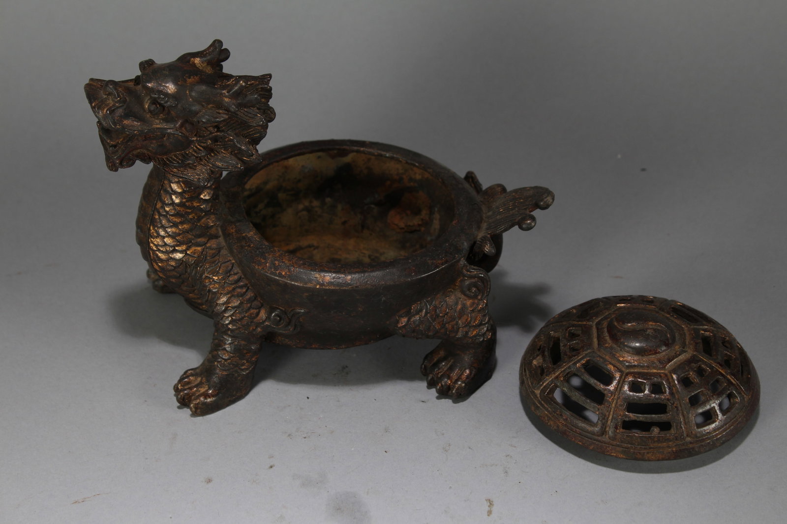 A Chinese Lidded Myth-beast Fortune Statue - 4