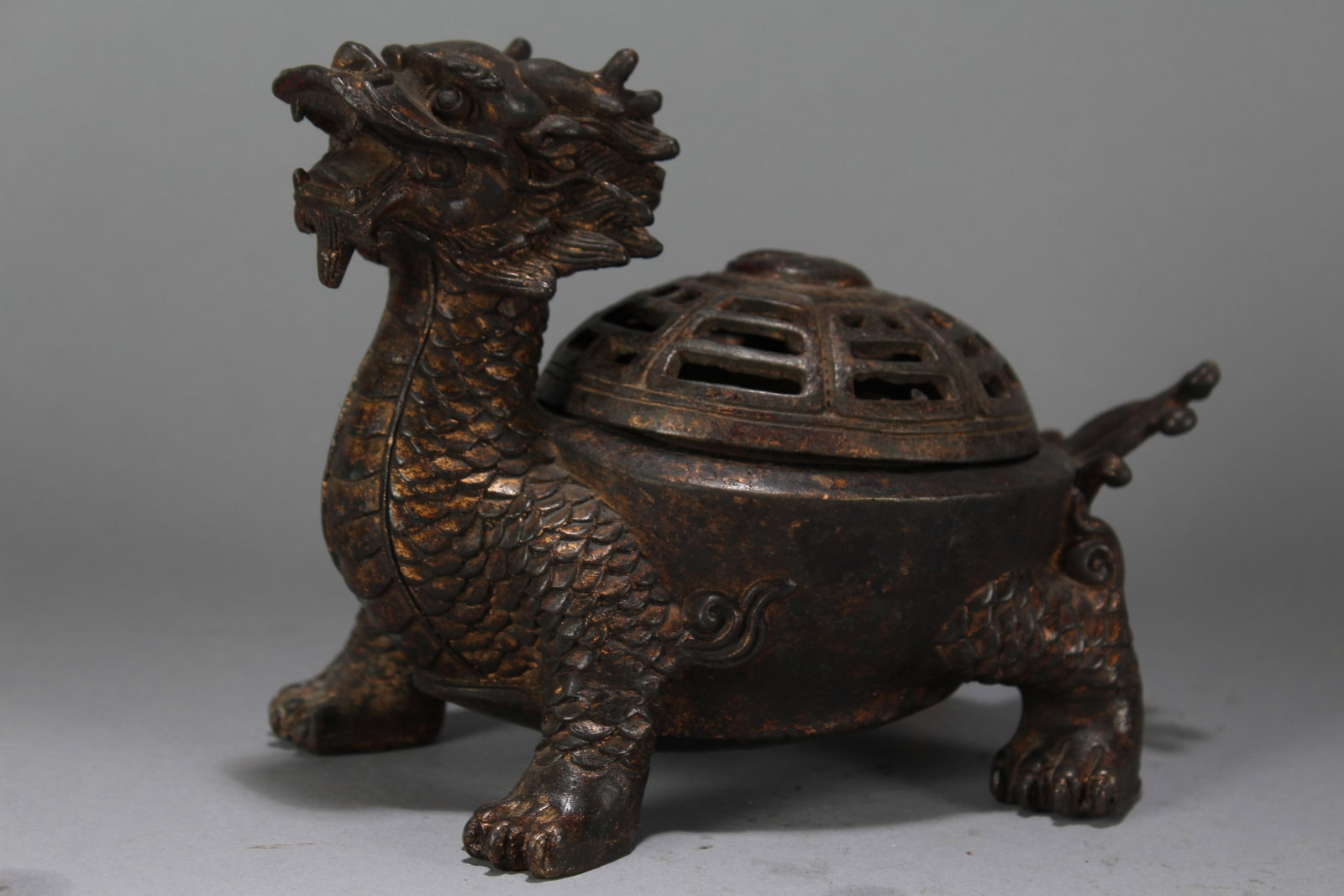 A Chinese Lidded Myth-beast Fortune Statue - 6