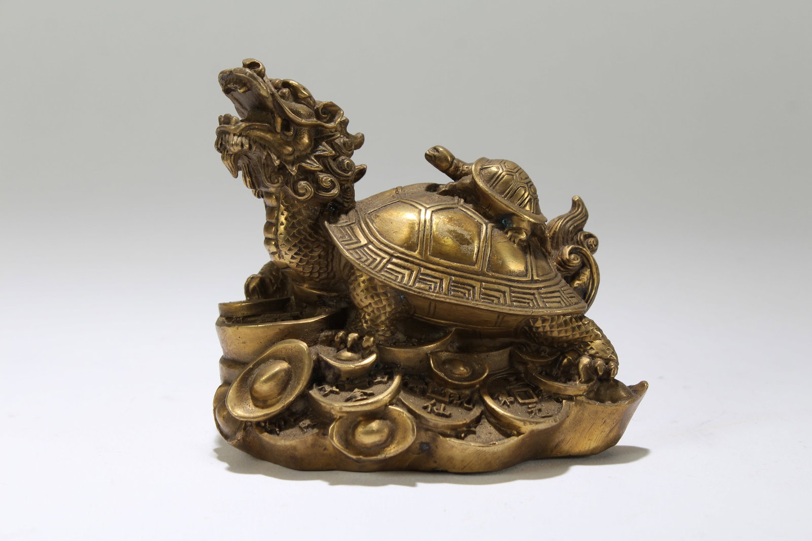 A Chinese Religious Myth-beast Money-fortune Statue: A Chinese Religious Myth-beast Money-fortune Statue