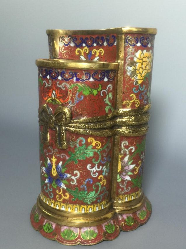 A Rare Cloisonne Enamel Pot with Two Opening (1 of 6)