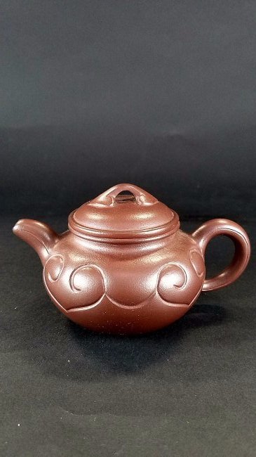 A Chinese Bat Framing Round-shape Tea Pot (1 of 6)