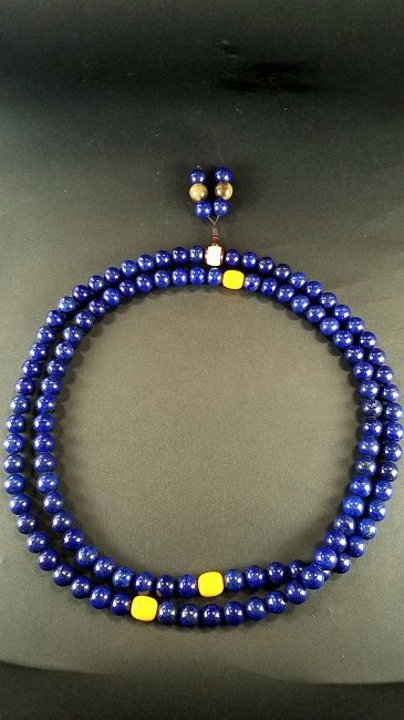 A 112-Bead Lapis Lazuli Necklace (1 of 7)