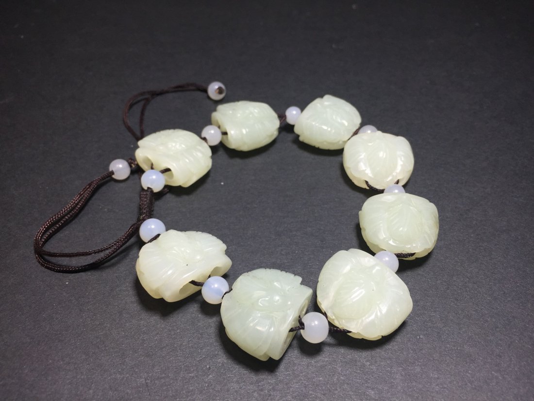 A 7-piece Hotan Jade Bracelet (1 of 4)