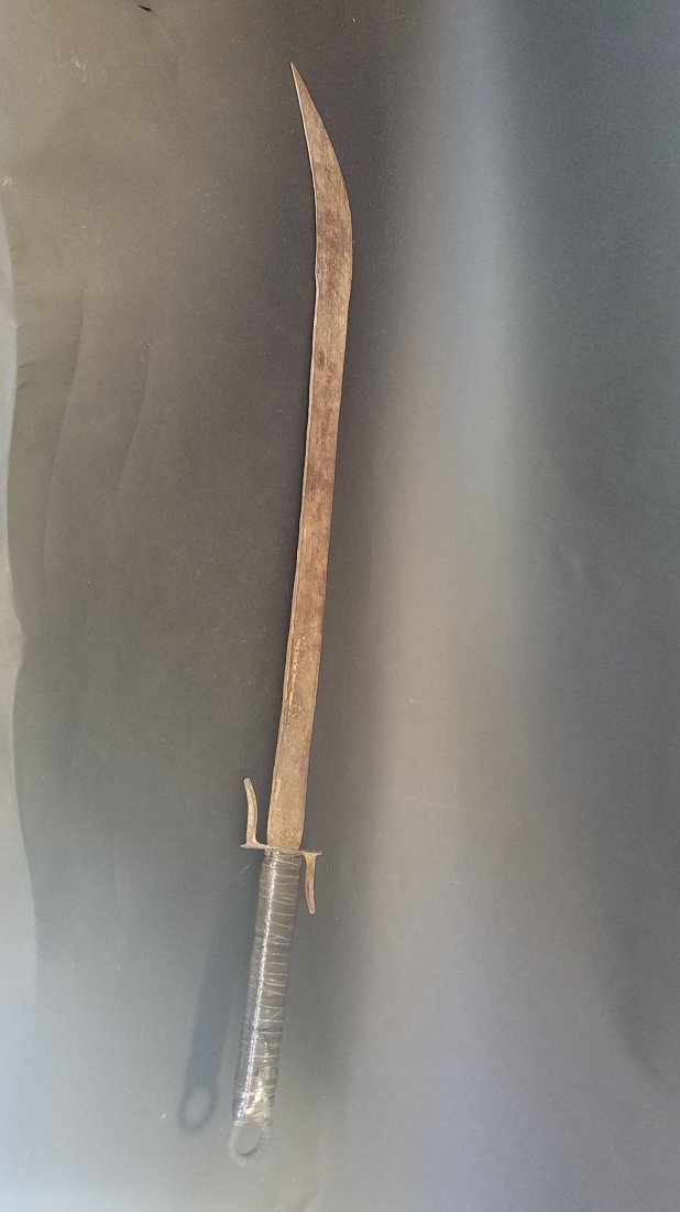 An Estate Asian Sword (1 of 10)