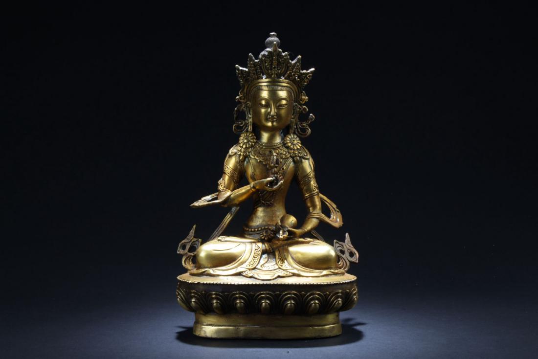 A Tibetan Gilt-plated Copper-made Buddha Statue (1 of 7)