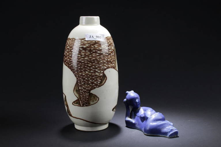 Two Estate Chinese Porcelain Vase And Figure