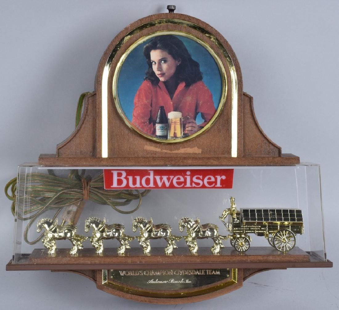 VINTAGE BUDWEISER CLYDESDALE TEAM LIGHTED SIGN (1 of 3)