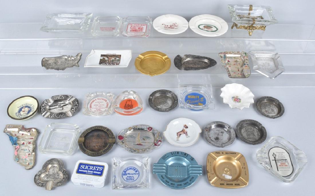 Large Lot of VINTAGE ASH TRAYS (1 of 6)