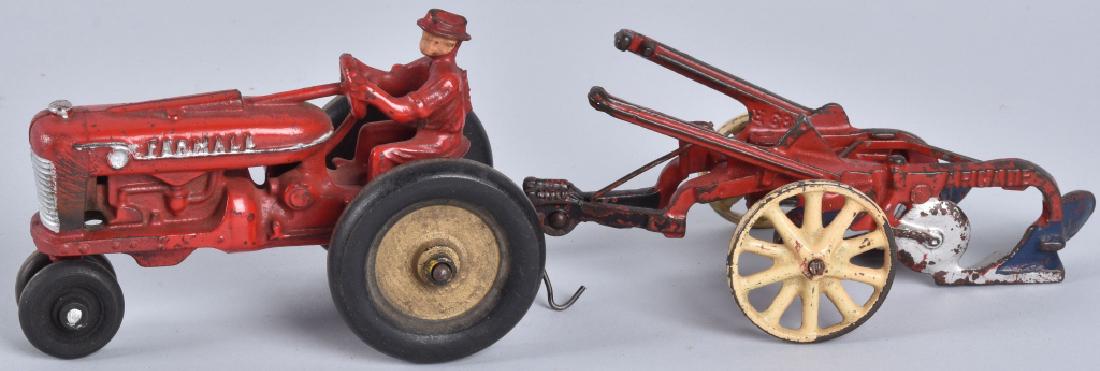 ARCADE cast iron FARMALL TRACTOR & PLOW (1 of 5)
