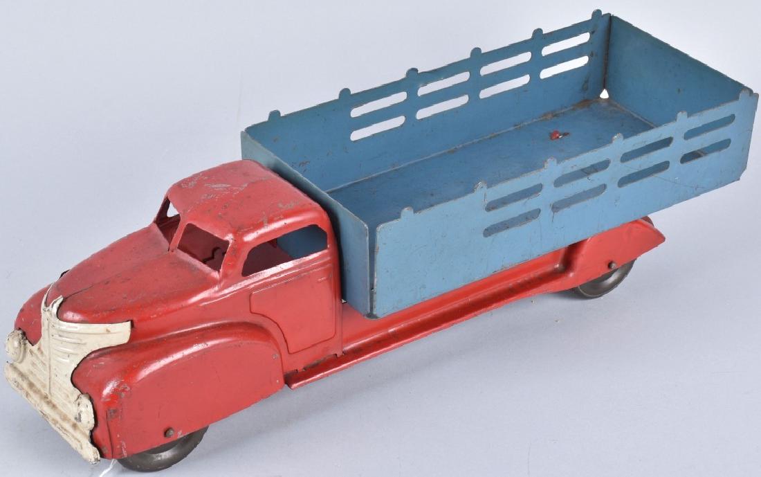 MARX LARGE STAKE TRUCK, BLUE / RED (1 of 4)