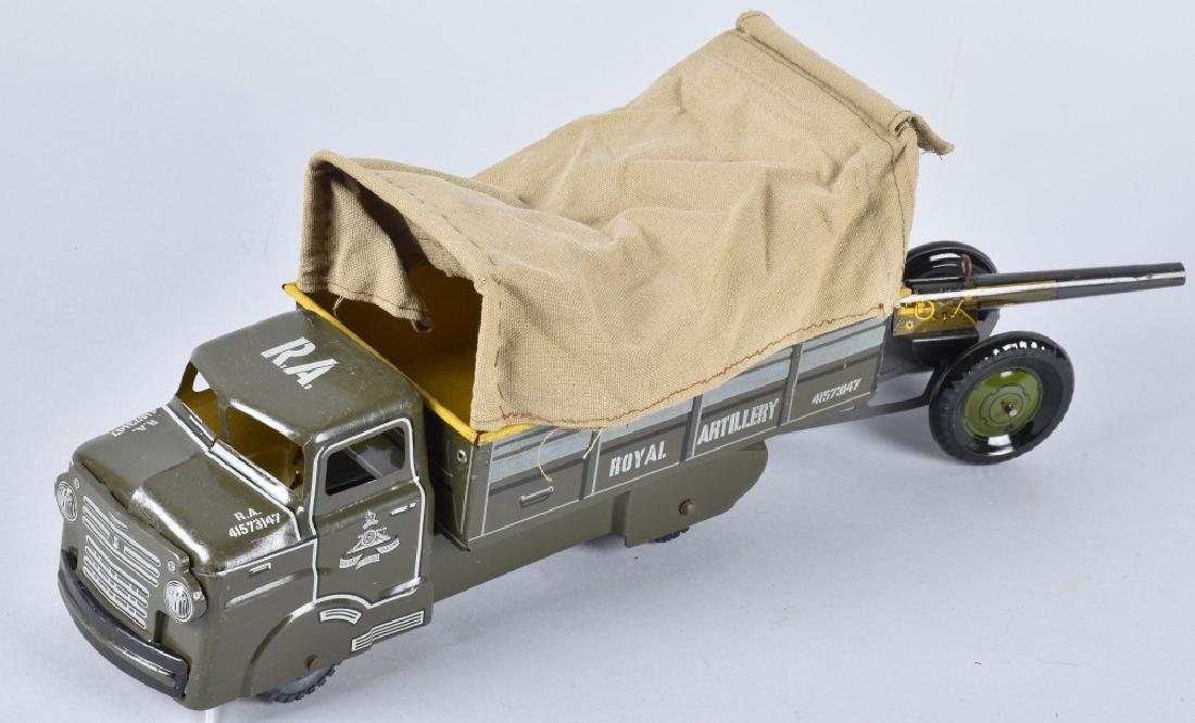 MARX ROYAL ARTILLERY TROOP CARRIER TRUCK & CANNON (1 of 5)