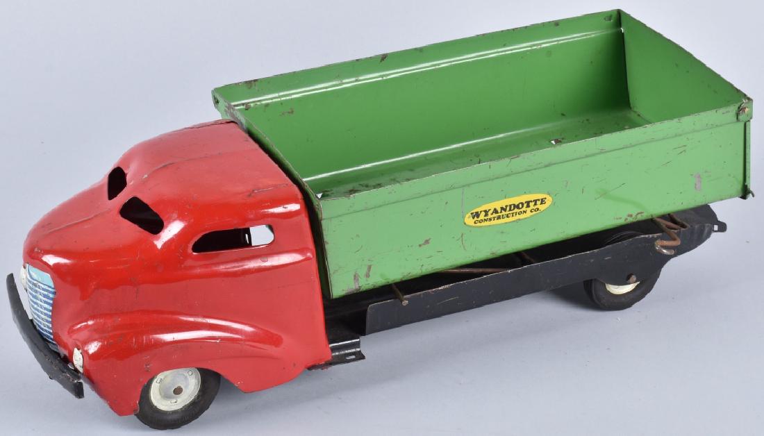 WYANDOTTE CONTRACTORS DUMP TRUCK (1 of 4)