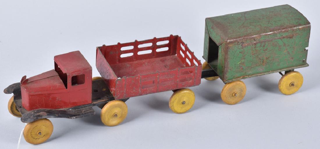 1930'S GIRARD TRUCK TRAIN (1 of 4)