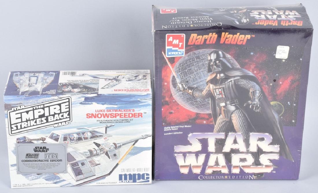 COLLECTOR EDITION DARTH VADER & SNOWSPEEDER MODELS (1 of 7)