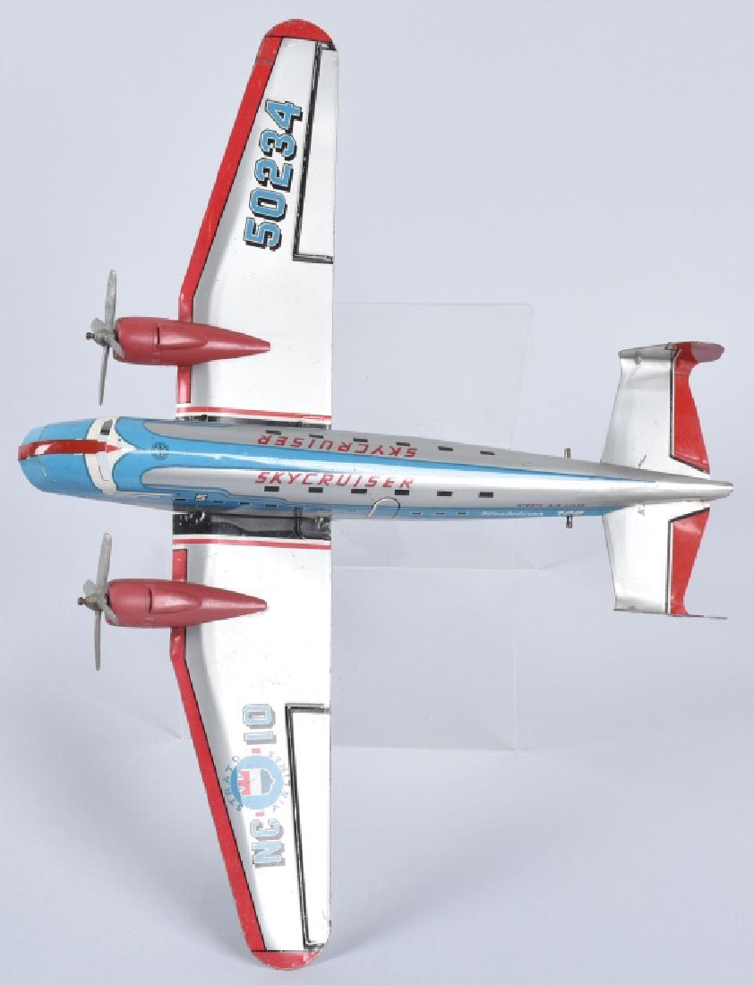 MARX Tin Friction SKYCRUISER AIRPLANE (1 of 4)