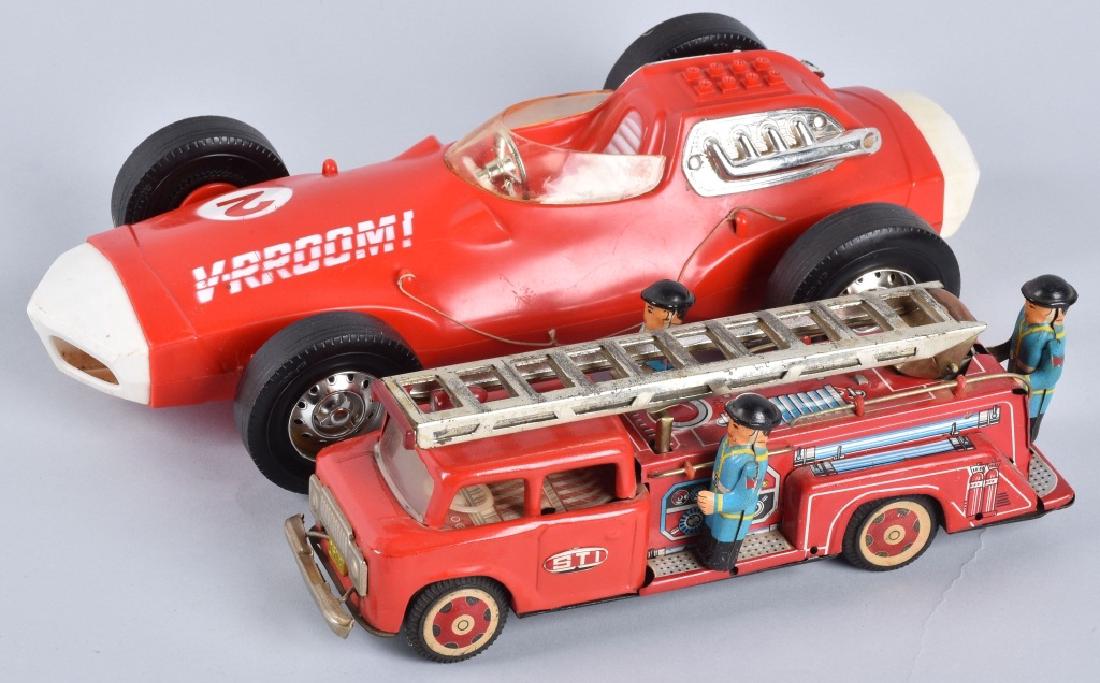 VINTAGE FIRE TRUCK & RACE CAR (1 of 6)