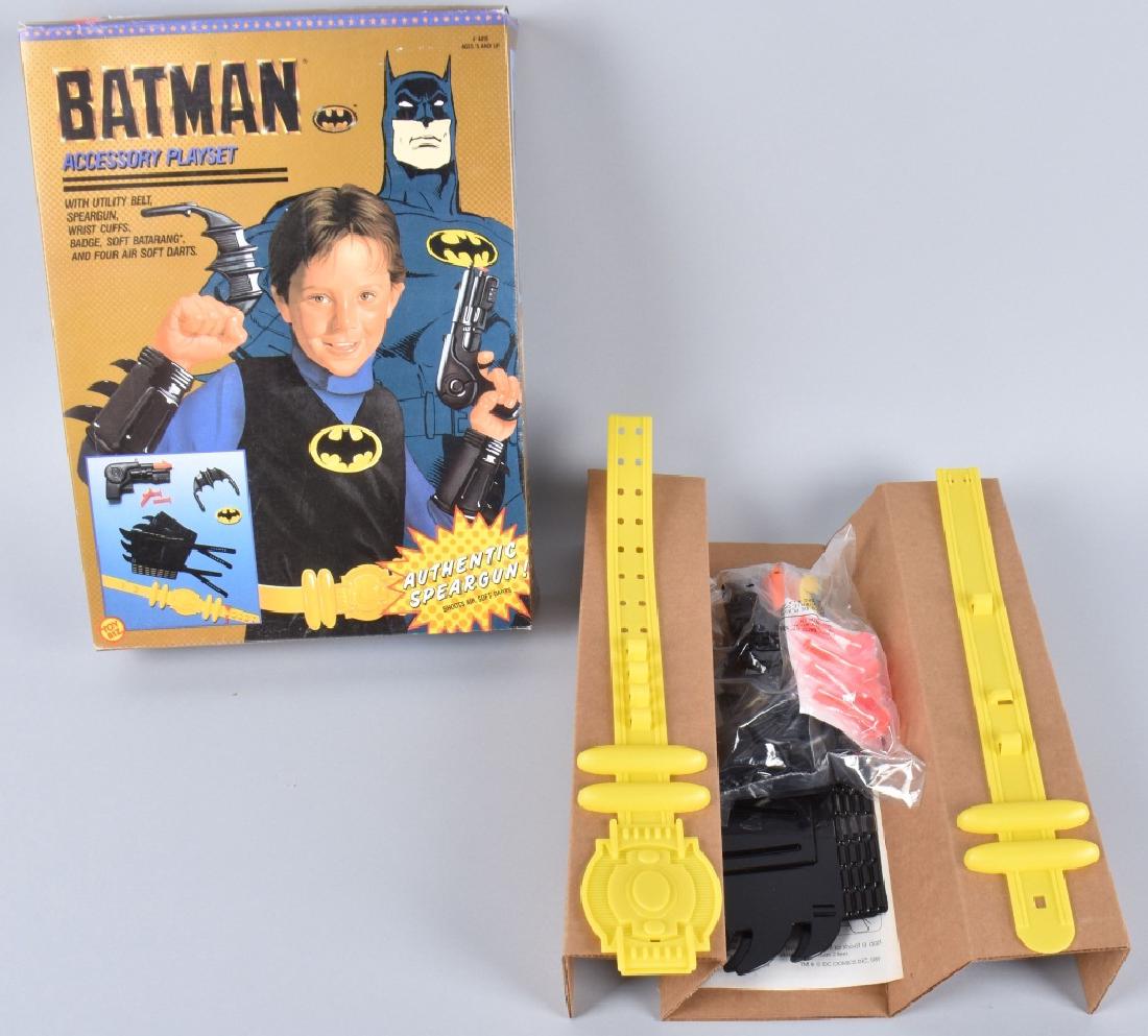 TOY BIZ BATMAN PLAY SET MIB (1 of 4)