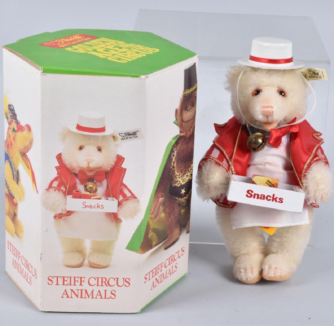STEIFF GOLDEN AGE CIRCUS TEDDY BEAR FOOD VENDOR (1 of 6)