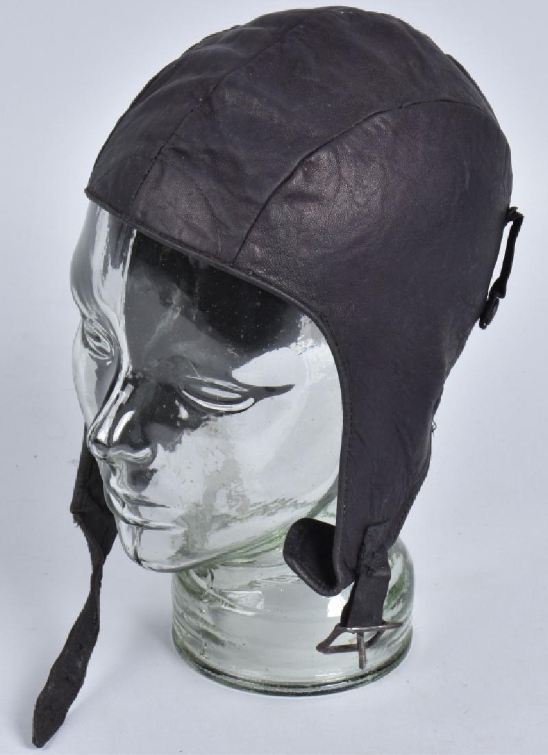 VINTAGE LEATHER MOTORCYCLE SKULL CAP HELMET (1 of 4)