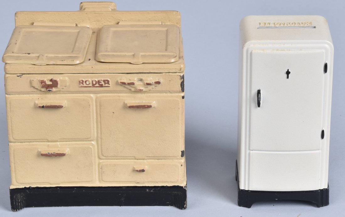 ARCADE CAST IRON ROPER STOVE BANK & MORE (1 of 7)