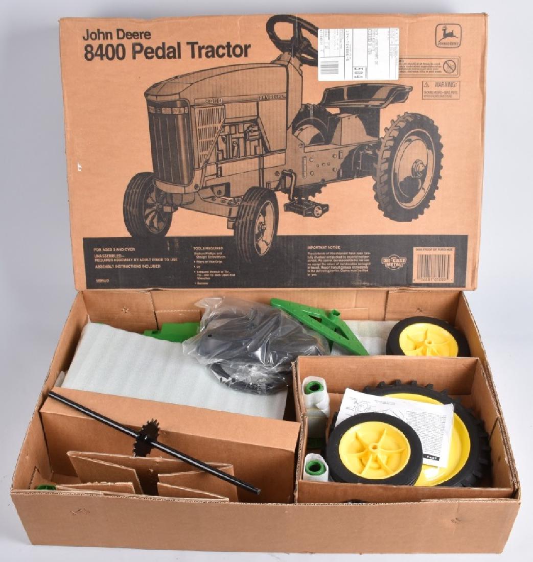 ERTL JOHN DEERE 8400 PEDAL TRACTOR, BOXED (1 of 3)