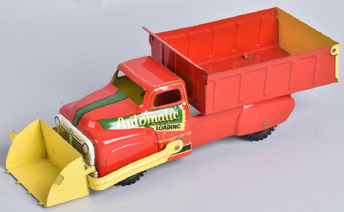 WYANDOTTE AUTOMATIC LOADING DUMP TRUCK (1 of 4)