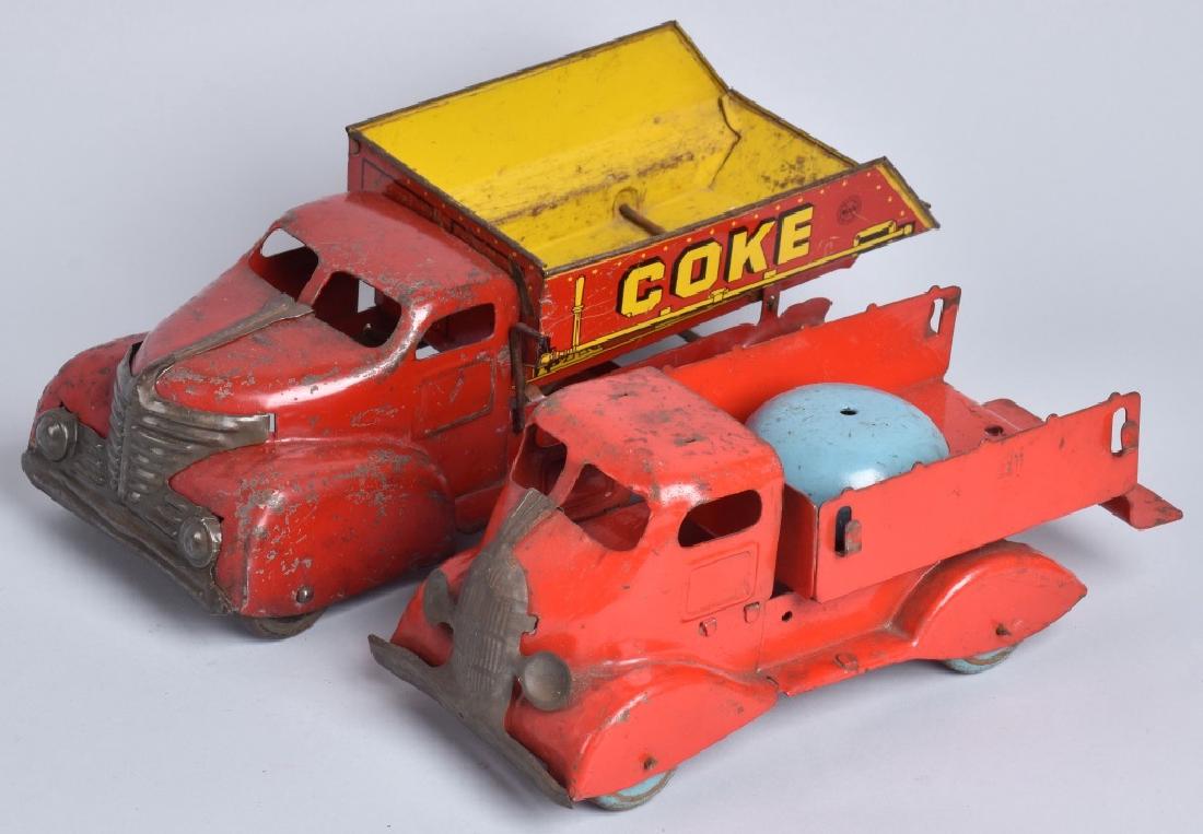 MARX BELL RINGER TRUCK & COAL DUMP TRUCK (1 of 5)