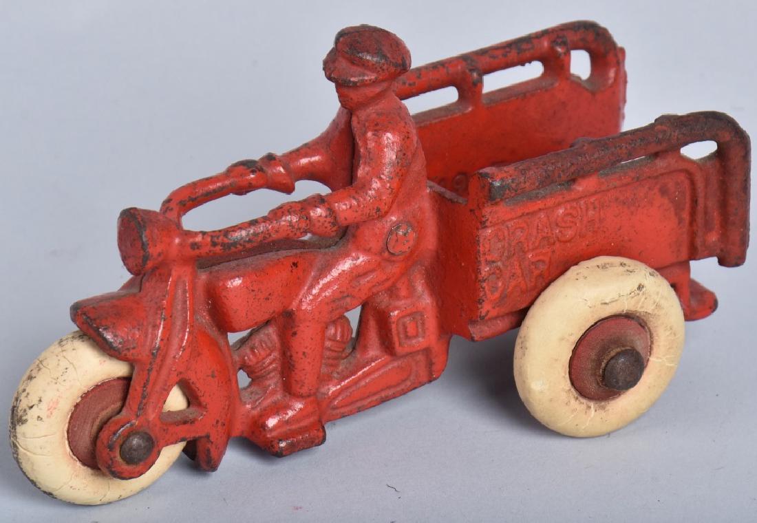 5" HUBLEY CRASH CAR MOTORCYCLE (1 of 4)