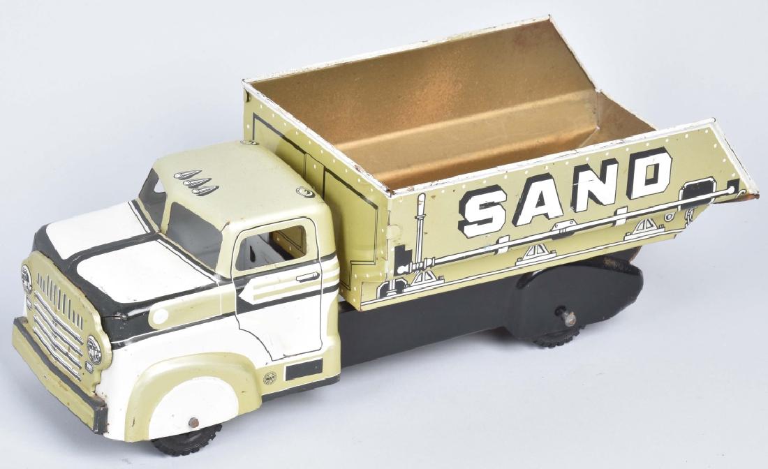 MARX SAND & GRAVEL TRUCK: Nice clean original truck. 14" Excellent