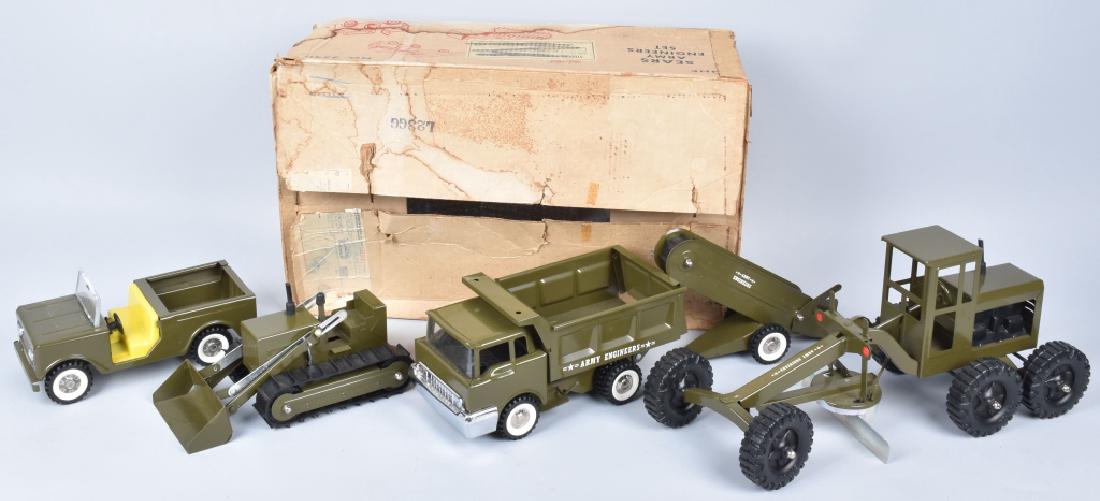 STRUCTO SEARS ARMY ENGINEERS SET MIB (1 of 8)