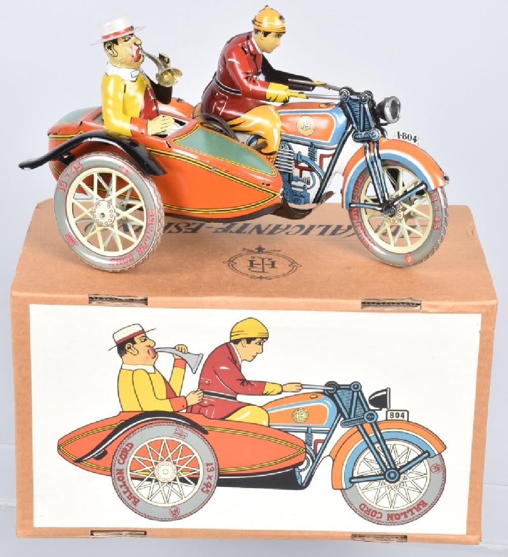 PAYA TIN WINDUP MOTORCYCLE w/ BOX (1 of 4)