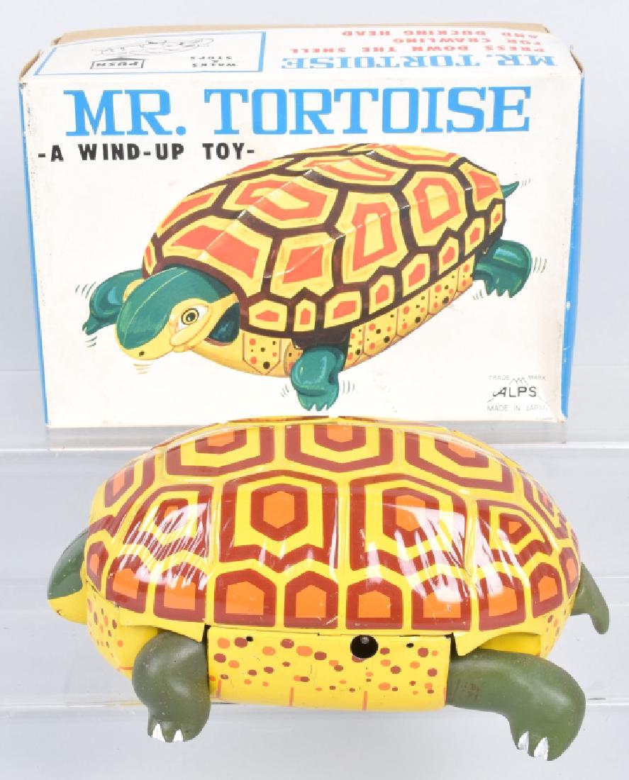 JAPAN TIN WINDUP MR TURTLE w/ BOX (1 of 6)