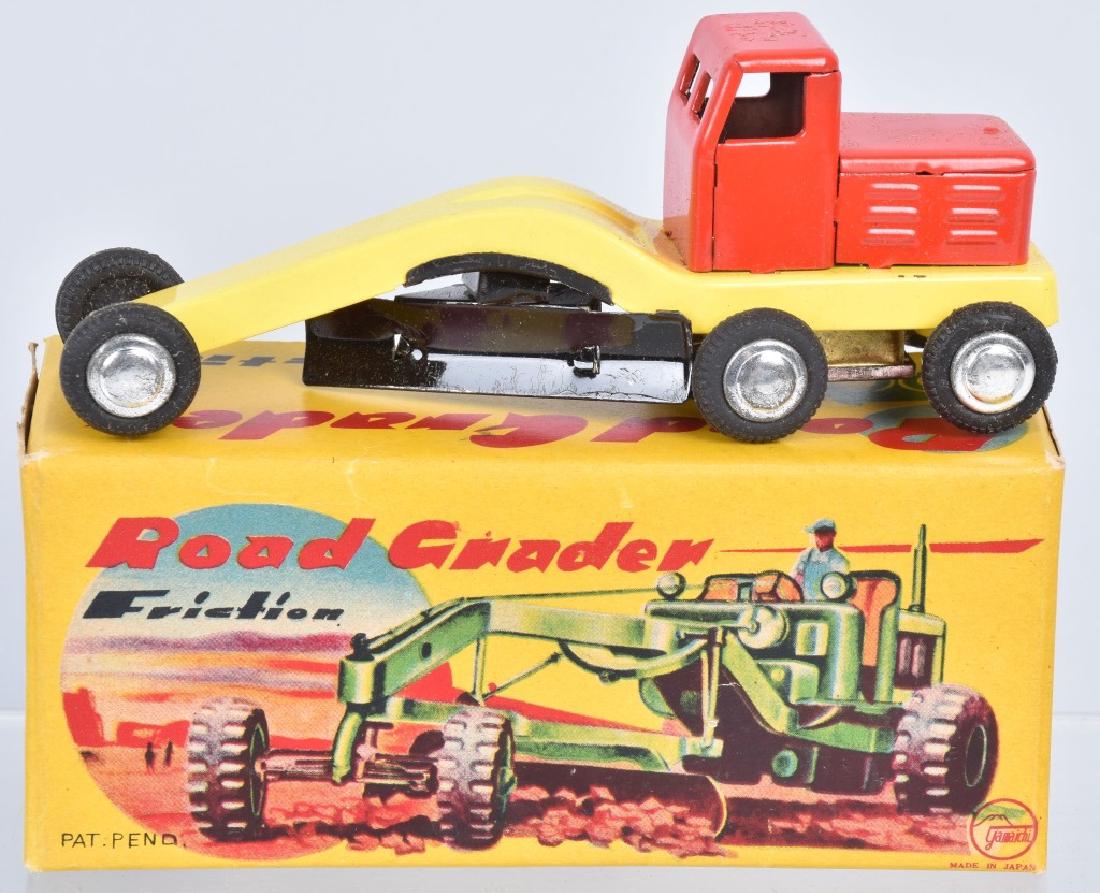 JAPAN TIN FRICTION ROAD GRADER w/ BOX (1 of 4)