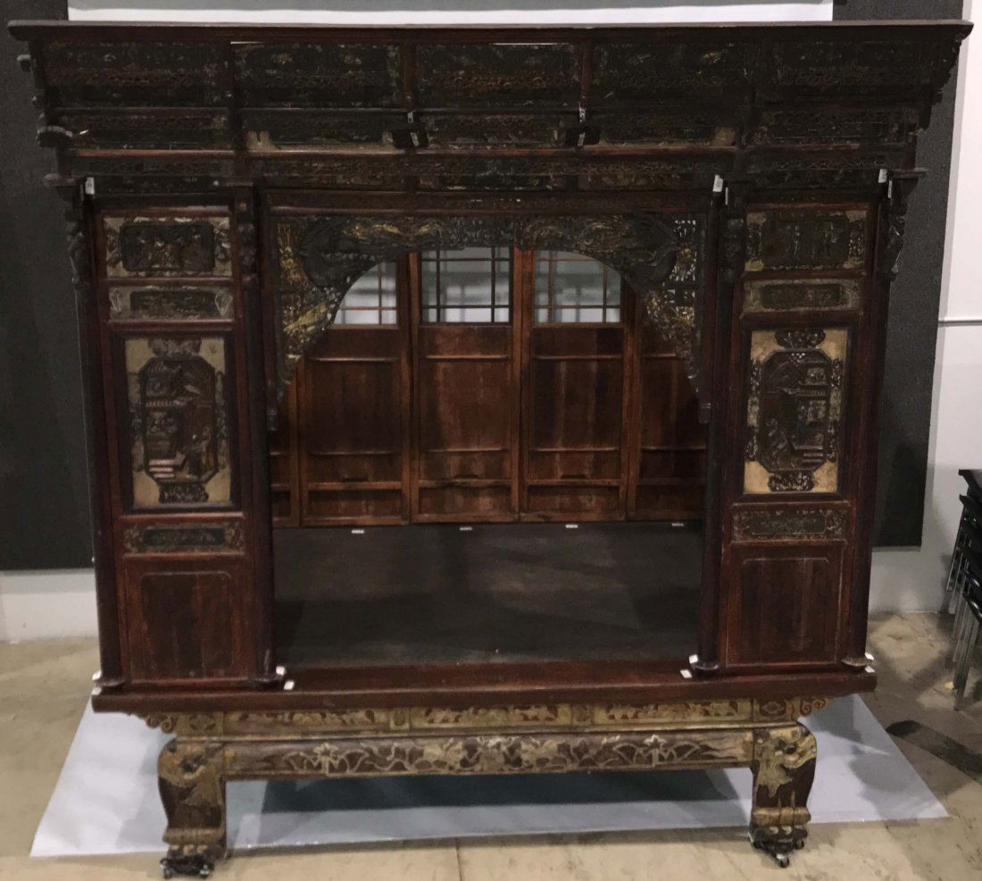 MUSEUM QUALITY CHINESE WEDDING BED: Beautiful vintage Chinese wood carved Wedding Bed. Its doesn't get any better than this amazing piece of furniture. The workmanship is of the highest quality. The carving and details are wonderful. Th
