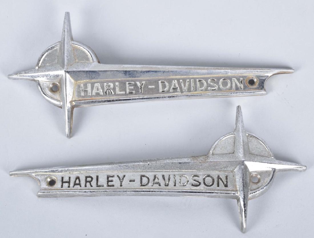 HARLEY DAVIDSON 1962-62 GAS TANK EMBLEMS (1 of 2)